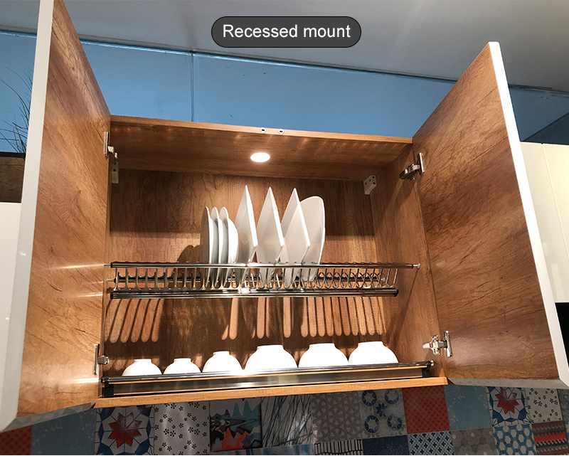 cabinet puck lights